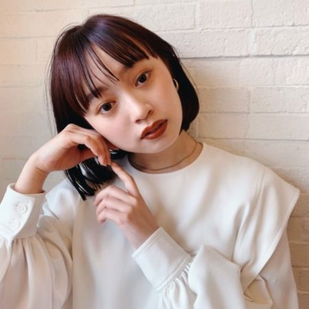 面長に似合う髪型 前髪ありミニボブのヘアカタログ Lala Magazine ララ マガジン