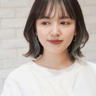 ミルクティーベージュのマッシュショートボブ 表参道の美容室 ローブ アオヤマ Loave Aoyama 佐脇 正徳のヘアスタイル 髪型 Lala ララ