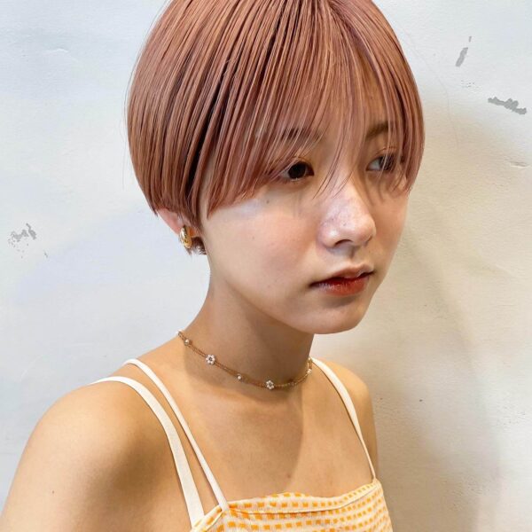 2022年夏】ピンクベージュの髪色・ヘアカラー｜LALA [ララ]ヘアカタログ